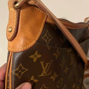 2009 Louis Vuitton Odeon Pm